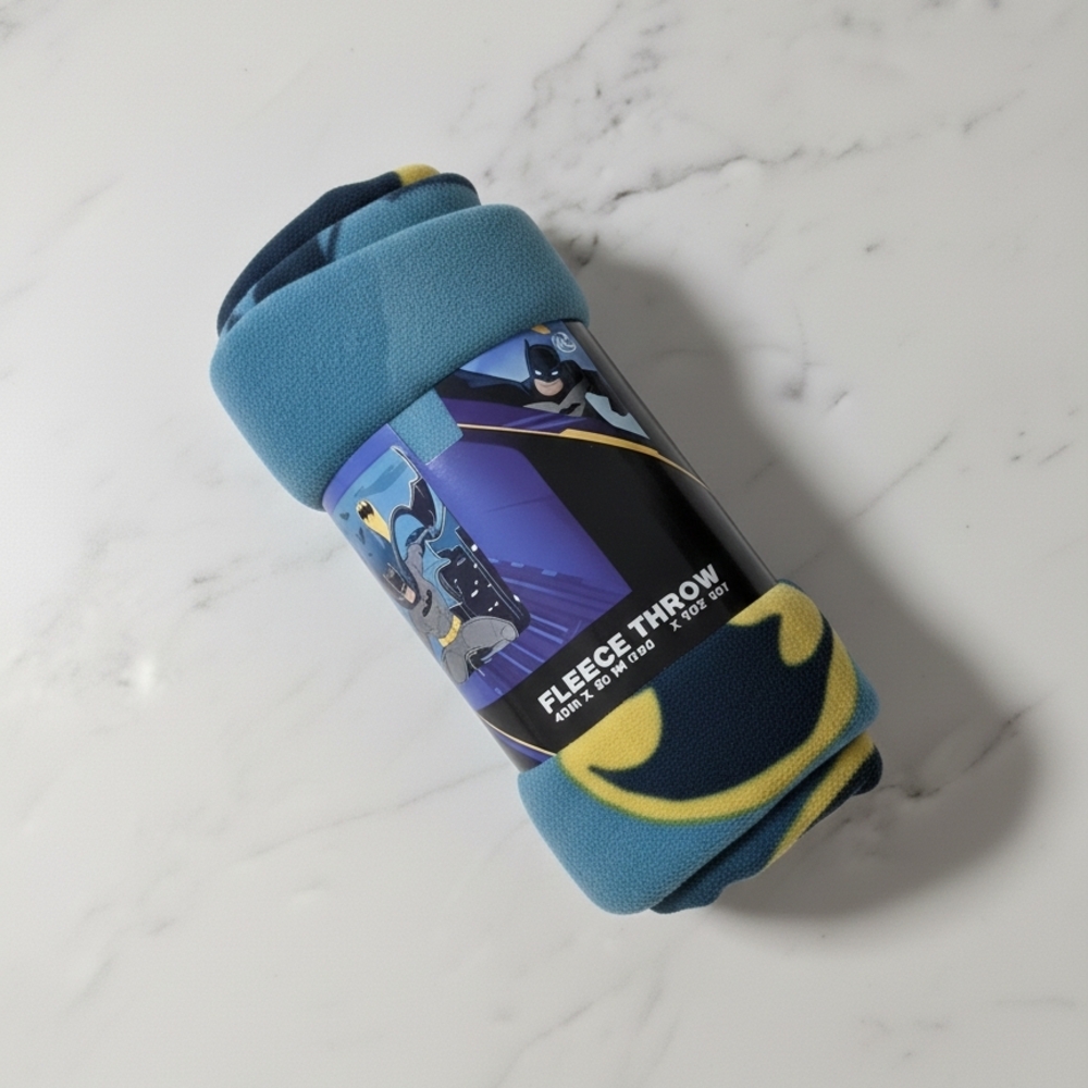 Batman Heroic Fleece Throw - Blue and Yellow